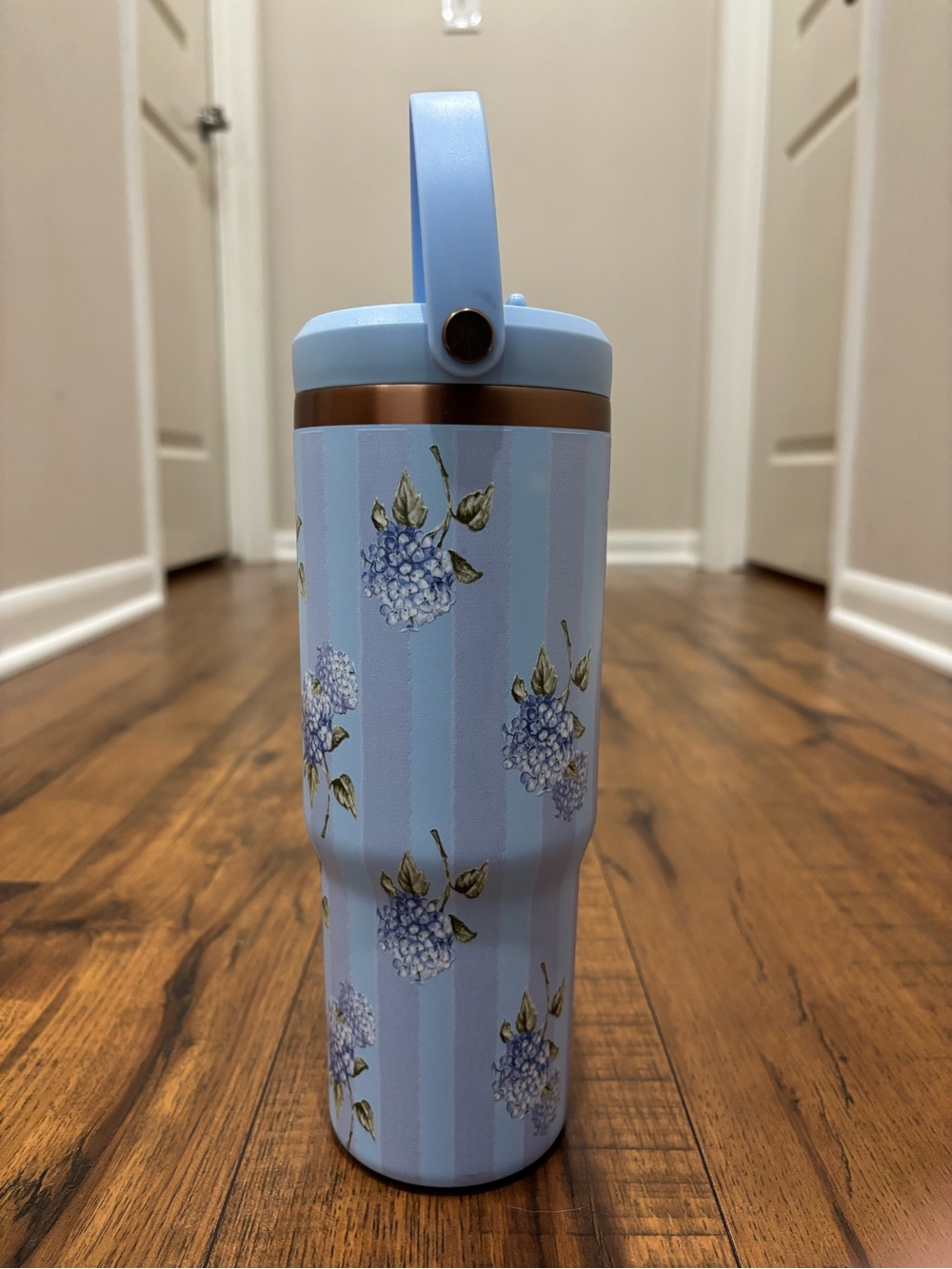 Hydrapeak Hydrangea Flower Garden Cottagecore Botanical Mother’s Day Tumbler - Picture 5 of 13